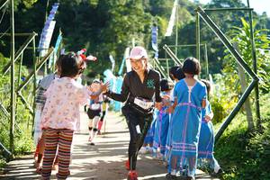 BIB: 1435
                            <button type="button" onclick="openModal(19049721)" class="btn btn-primary btn-sm float-right btn-popup" data-toggle="modal" data-target=".modal-high-quality">
                        <i class="fas fa-shopping-cart"></i> Add to Cart
                    </button>
                                            <button type="button" onclick="isThisMe(19049721, true)" class="btn btn-success btn-sm float-right btn-popup btn-isme hidden" data-toggle="tooltip" data-placement="bottom" title="นี่คือรูปของคุณใช่ไหม คลิกที่นี่เพื่อเอาเข้าอัลบั้ม">
                        <i class="fas fa-plus"></i> Add to album
                    </button>
                    <button type="button" onclick="isThisMe(19049721, false)" class="btn btn-warning btn-sm float-right btn-popup btn-isnotme hidden">
                        <i class="fas fa-ban"></i> Remove from album
                    </button>